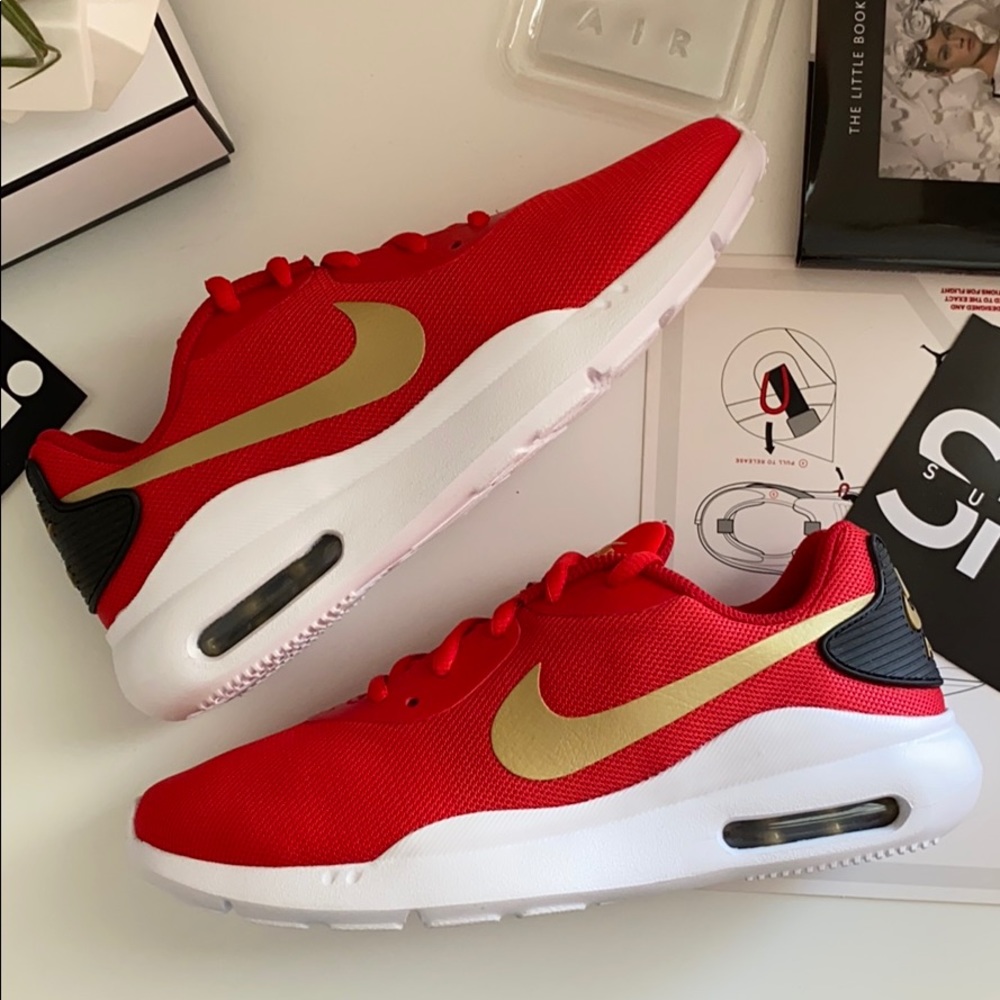 NEW Nike Air Max Oketo red sneakers running shoes - Picture 5 of 8